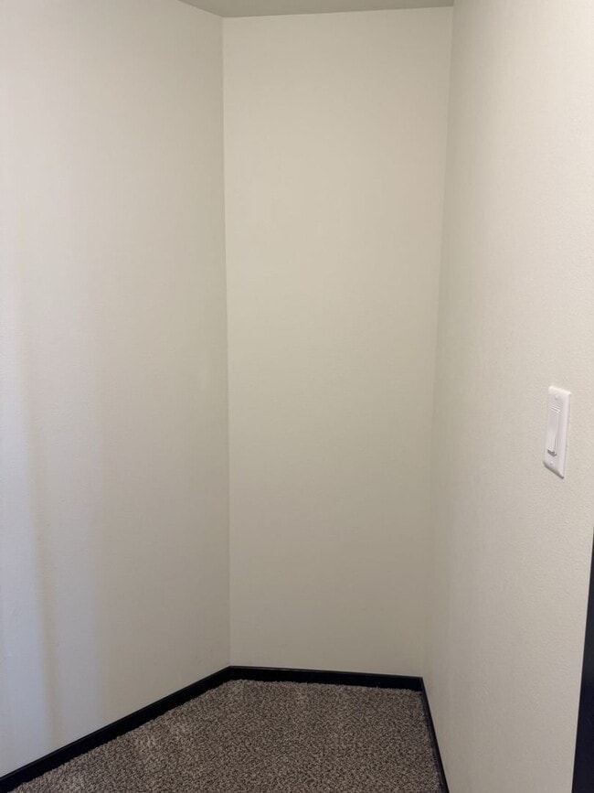 Building Photo - Orchard Terrace Umatilla