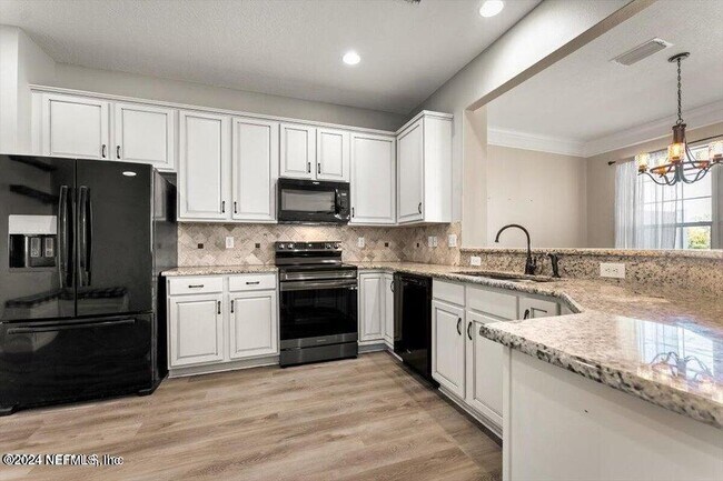 Building Photo - 6332 Autumn Berry Cir