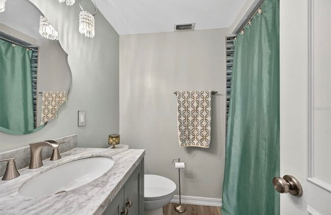 Building Photo - 7213 Isle Dr