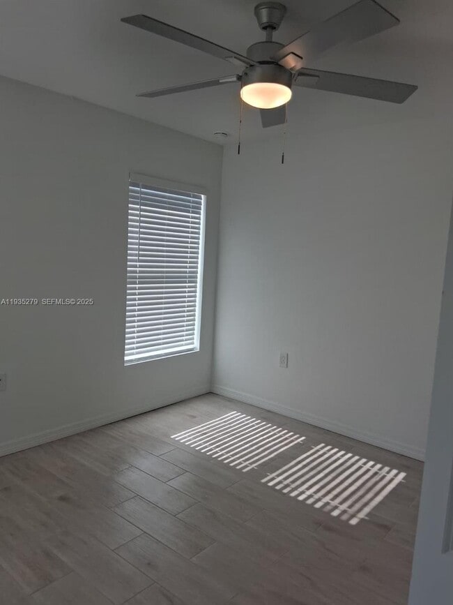 Building Photo - 1828 NW 30th Terrace