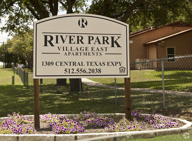 Building Photo - River Park Village East