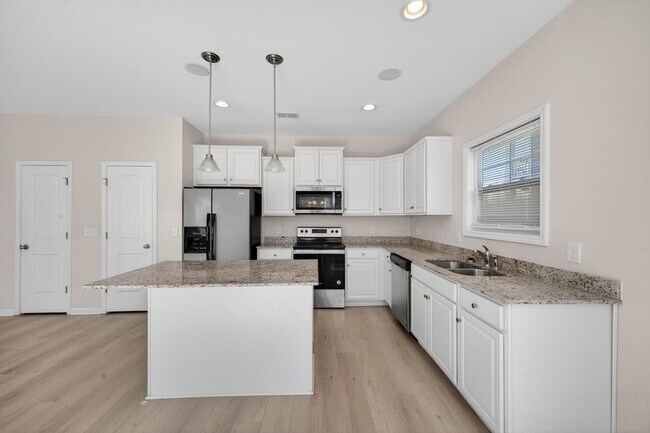 Building Photo - 4119 Thimbleberry Dr