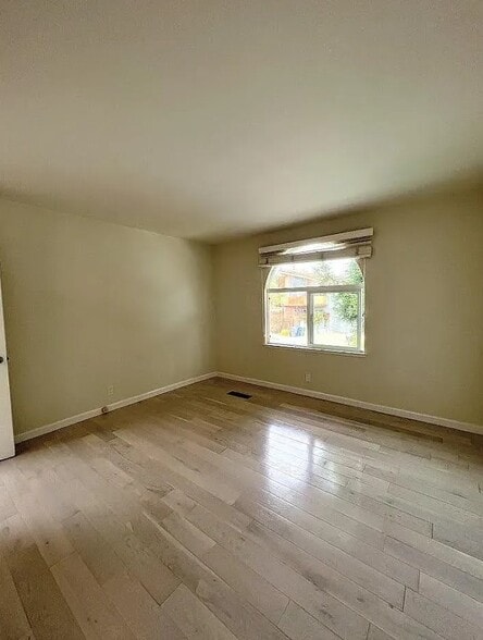 Building Photo - 112 Vineyard Ct