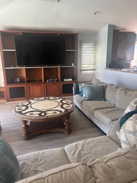 Building Photo - 3845 Madeira Way