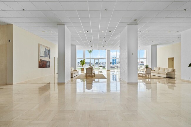 Building Photo - 400 N Flagler Dr