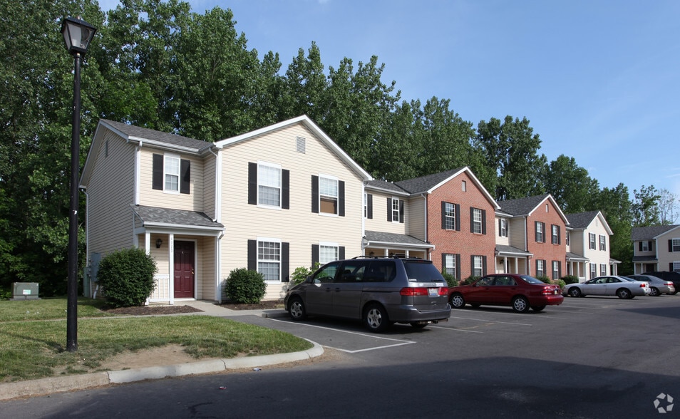 Building Photo - Cherry Bottom Townhomes