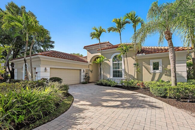 Building Photo - 8988 Lakes Blvd