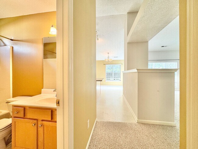 Building Photo - 4800 Corinthian Way