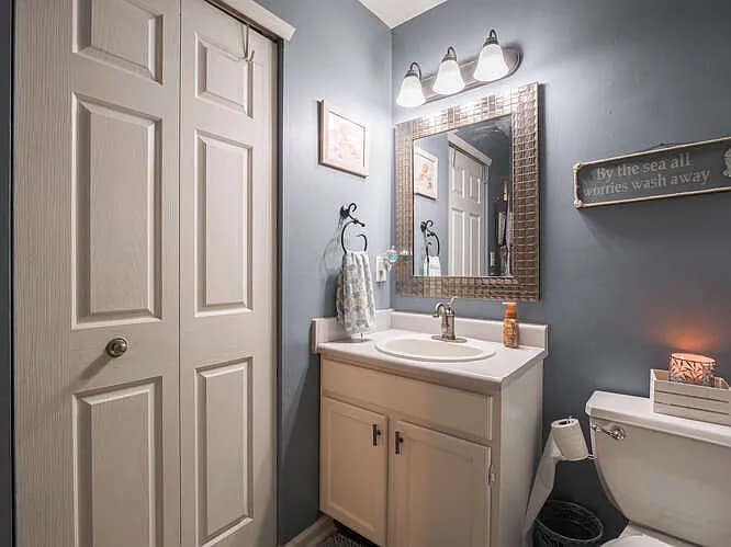 Building Photo - 5123 Rocky Mountain Dr