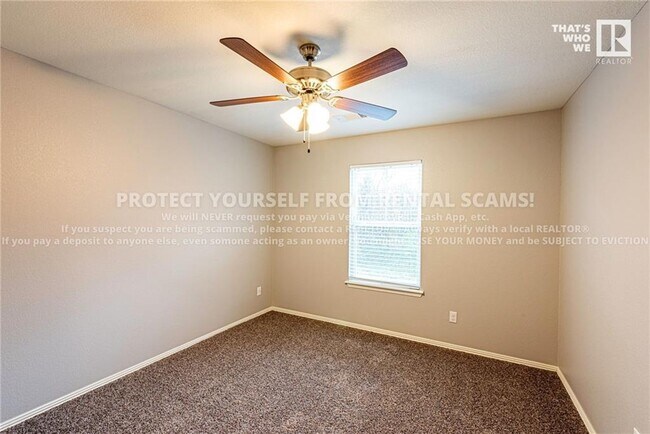 Building Photo - 1284 N Corsica Dr