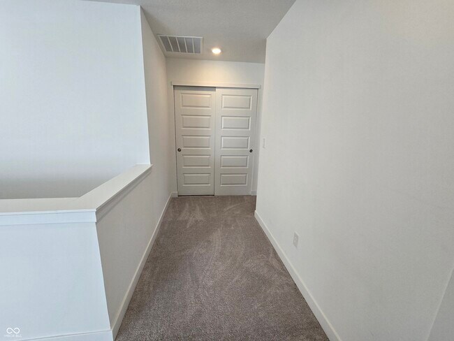 Building Photo - 5128 Summerton St