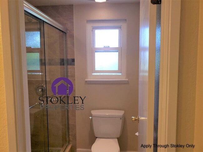 Building Photo - 517 Mesa Verde Pl