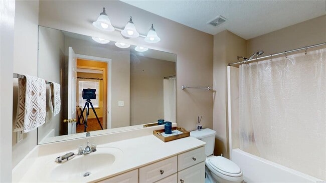 Building Photo - 8908 Ashland Park Pl