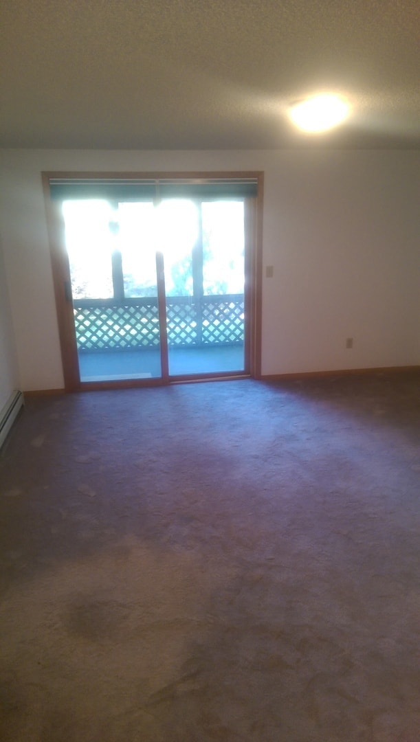 Building Photo - Three Bedroom Condo for rent!