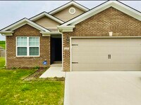 Building Photo - 233 Oxford Cir