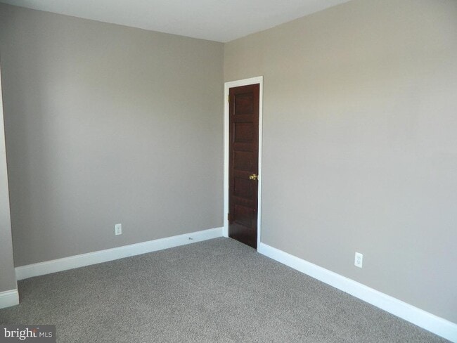 Building Photo - 4501 Princeton Ave