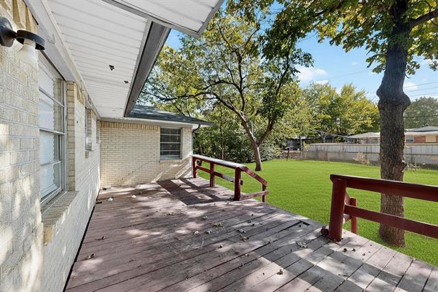 Building Photo - 1530 Buena Vista St