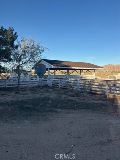 Building Photo - 16100 Navajo Rd