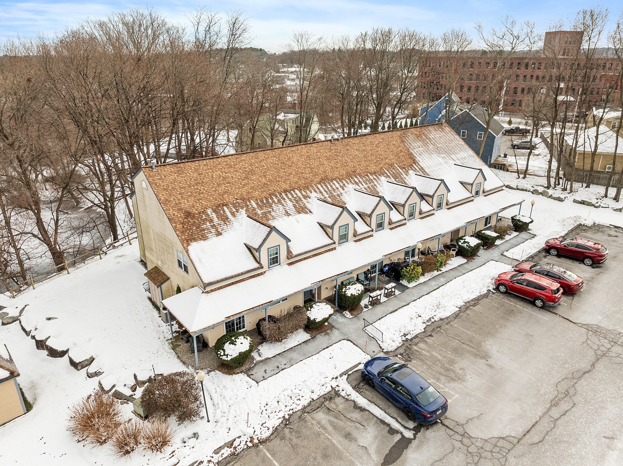 Building Photo - 73 Kennedy Dr