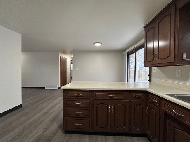 Building Photo - 1255-1325 O Keefe Rd