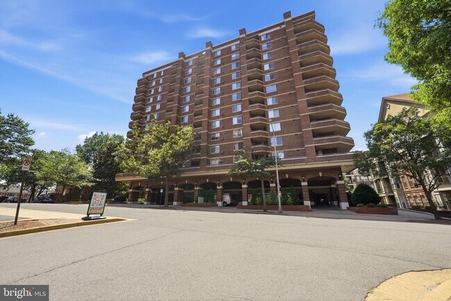 Building Photo - 1276 N Wayne St