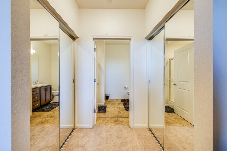 Building Photo - 140 Ivy Ave