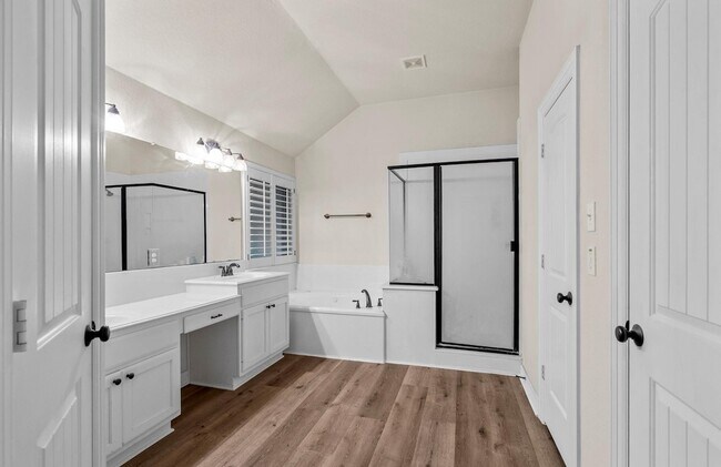 Building Photo - 931 Opal Chase Dr