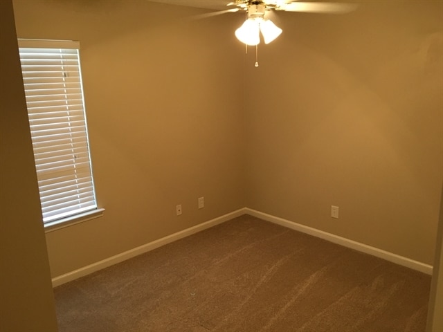 Building Photo - 140 Nandina Wy