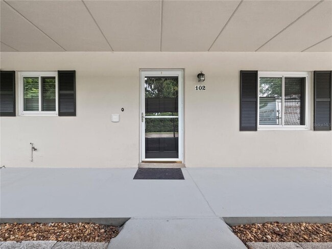 Building Photo - 210 Magnolia Rd