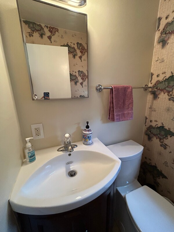 Building Photo - 2802 Curry Dr