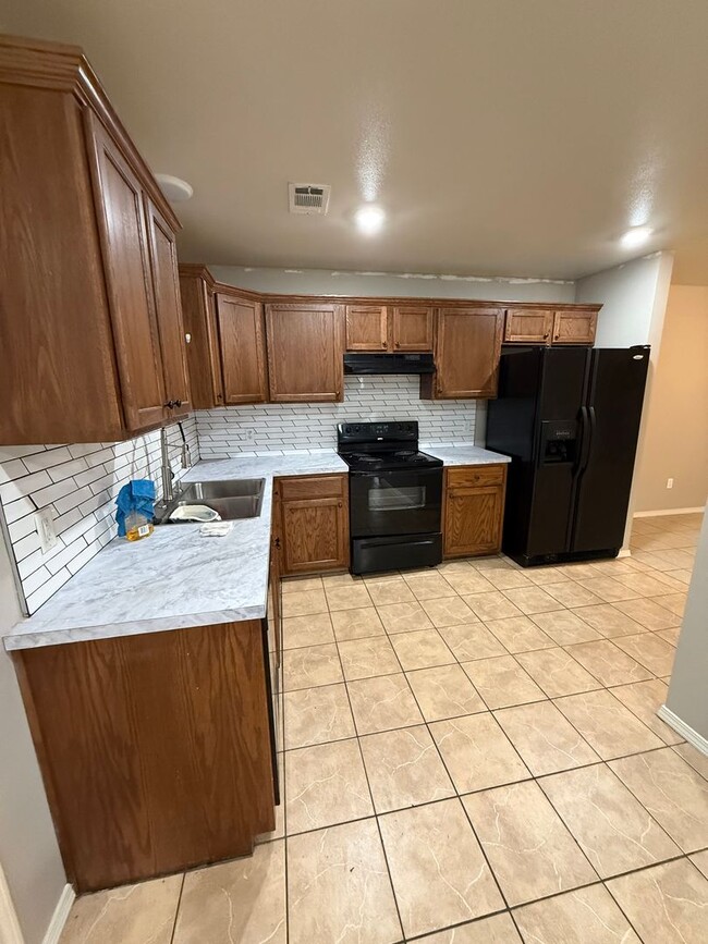 Building Photo - 1807 Wilder Ln