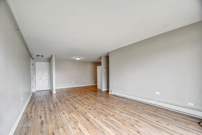Building Photo - 8476 W 103rd Terrace