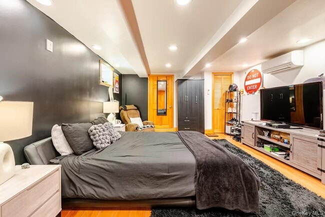 Building Photo - 151-05 20th Rd