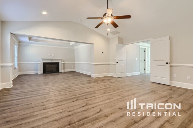 Building Photo - 273 Enfield Ln
