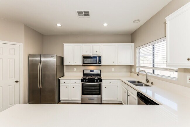 Building Photo - 156 Salcio Ave