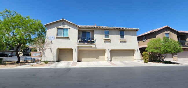 Building Photo - 6250 W Arby Ave