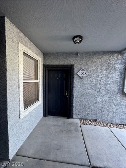 Building Photo - 6955 N Durango Dr