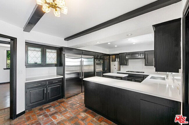 Building Photo - 29528 Harvester Rd