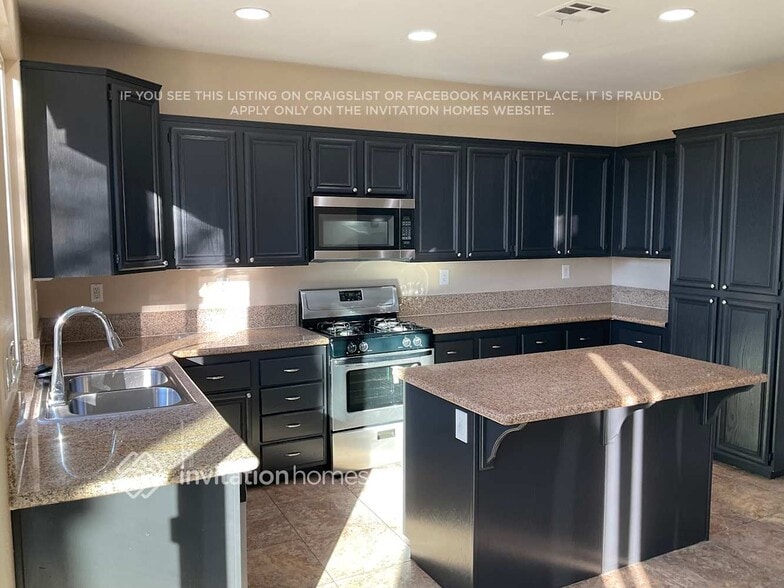 Building Photo - 27515 Nellie Ct