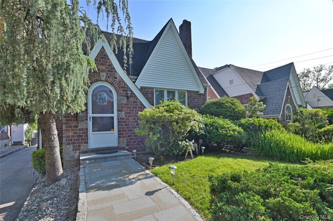 Building Photo - 249-48 Rushmore Terrace