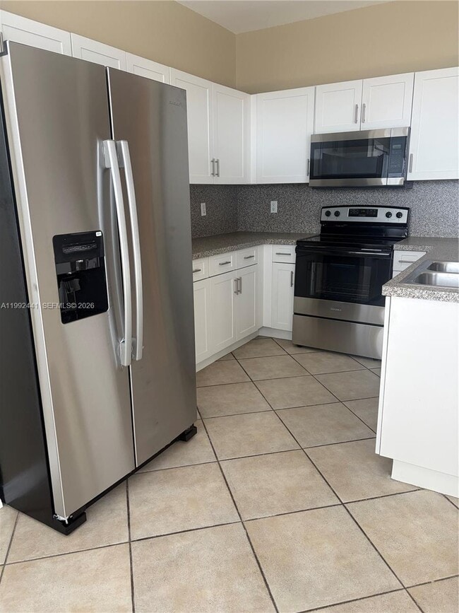 Building Photo - 12398 SW 125th Terrace
