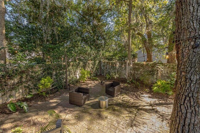 Building Photo - 122 Rosemont St