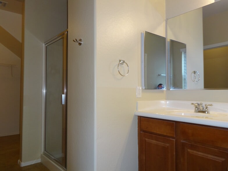 Building Photo - 7600 W Spur Dr