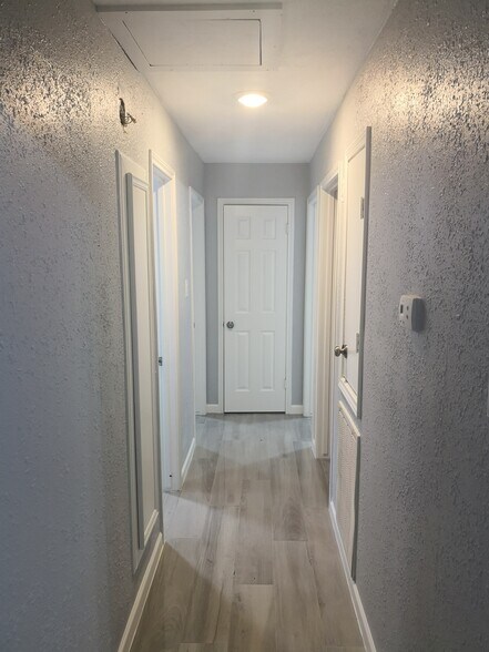 New HVAC System with new ducts and electrical box - 10335 Glenkirk Dr