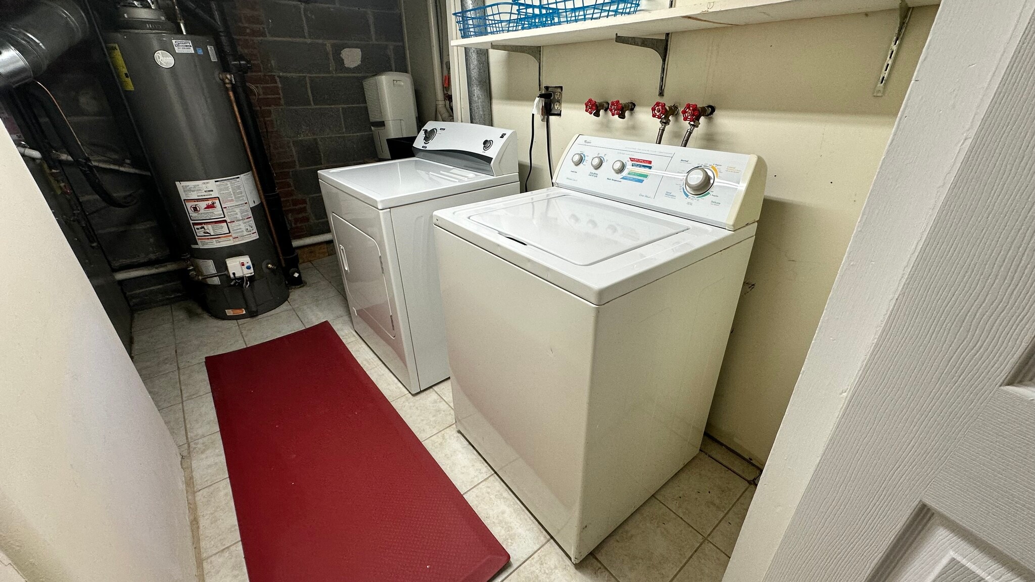 Building Photo - 11423 Schuylkill Rd