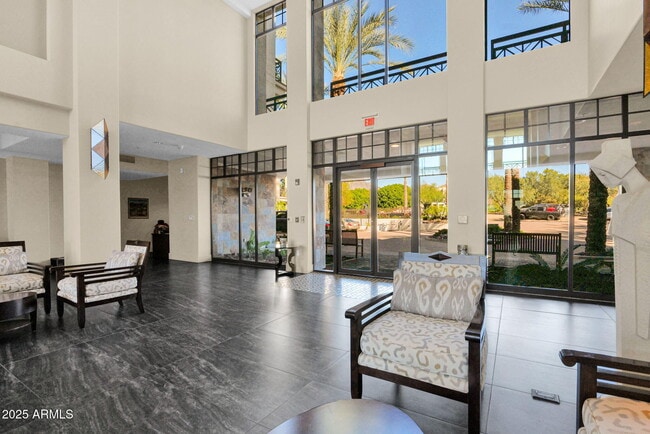 Building Photo - 8 Biltmore Estates Dr