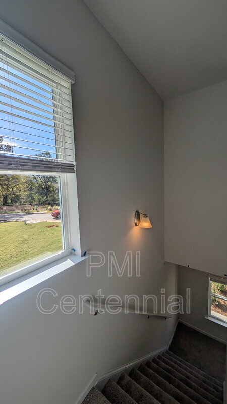 Building Photo - 4 Haven Dr