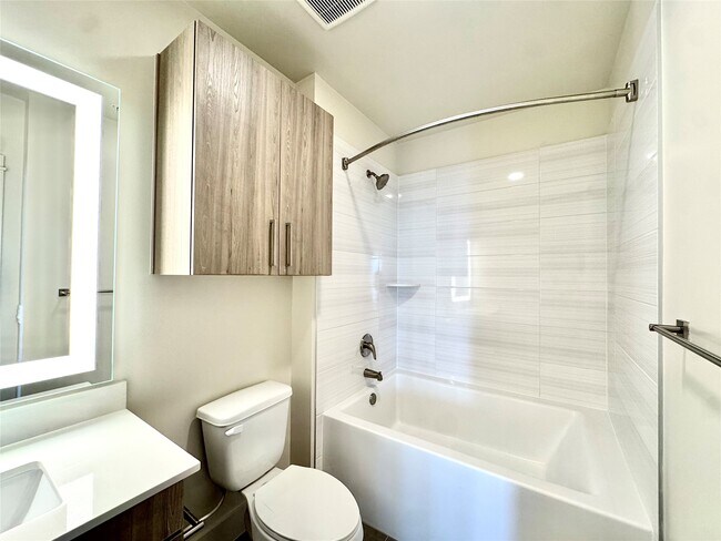 Building Photo - 3120 Smith St