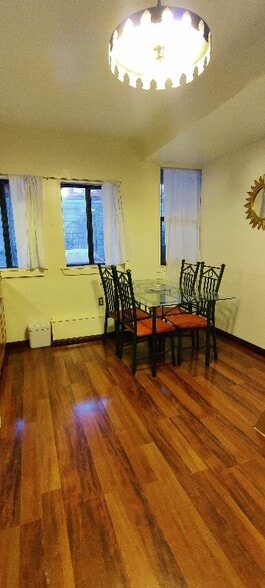 Building Photo - 1601 7th Ave