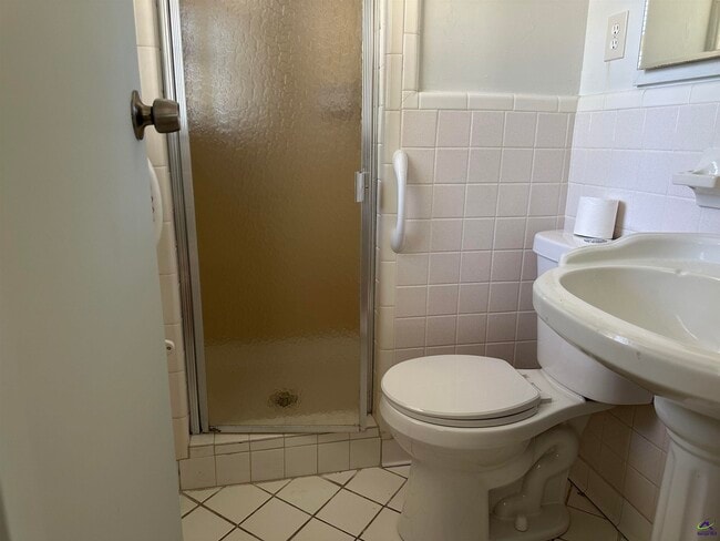 Building Photo - 1218 Creekwood Dr